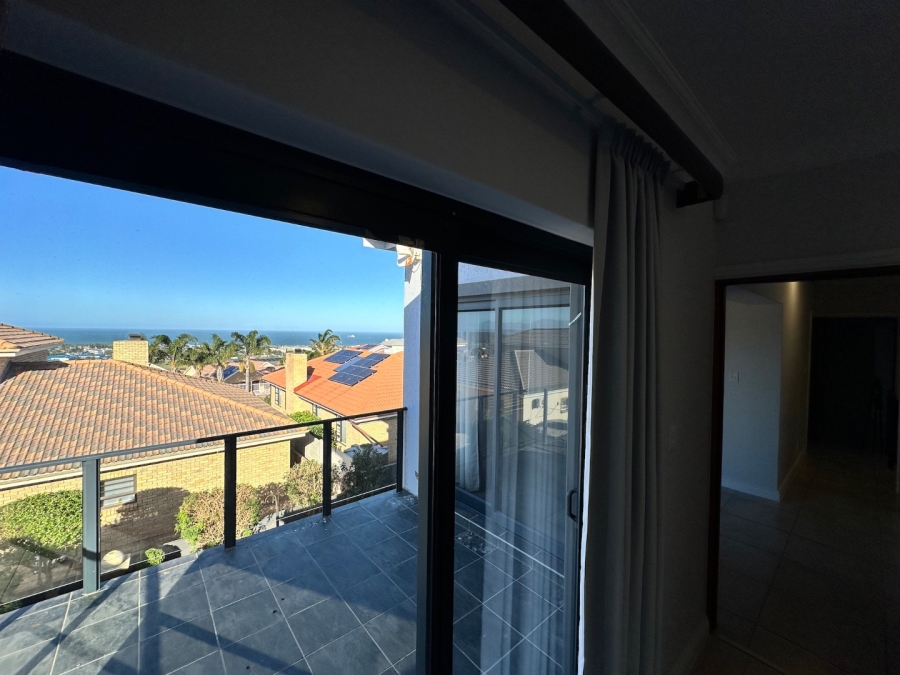 4 Bedroom Property for Sale in Hartenbos Heuwels Western Cape